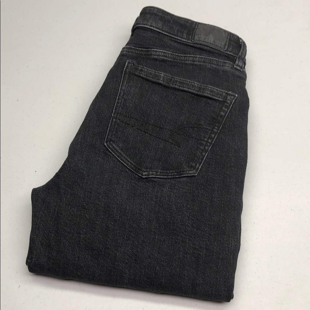 AMERICAN EAGLE BLACK MOM STYLE JEANS 0/25x28 LIKE NEW ⭐️